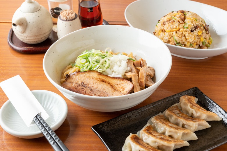 餃子と油そば あぶ家
