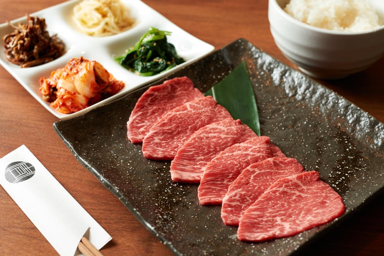 焼肉ホルモン青一